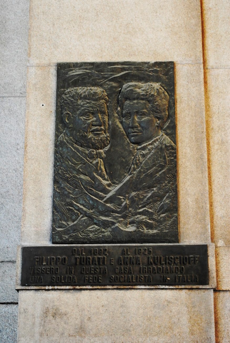 Filippo%20Turati%20and%20Anna%20Kuliscioff%27s%20bas-relief.JPG